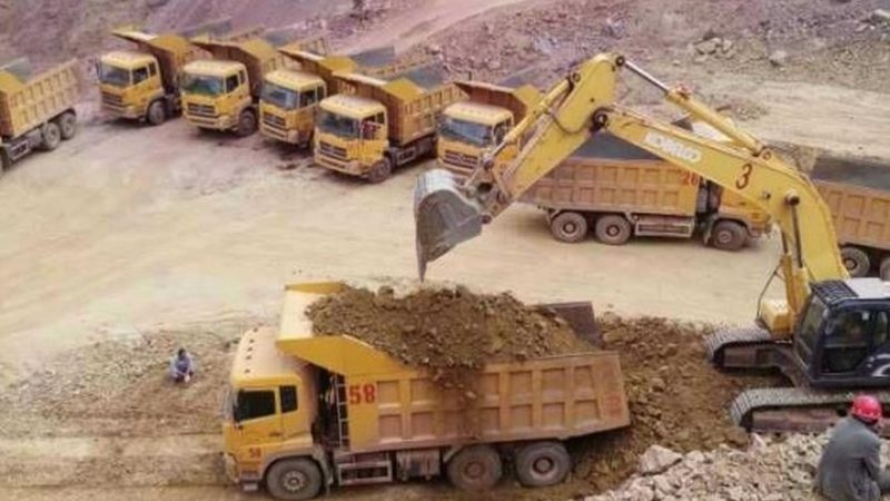 压路机单钢轮与双钢轮：性能差异及适用场景分析